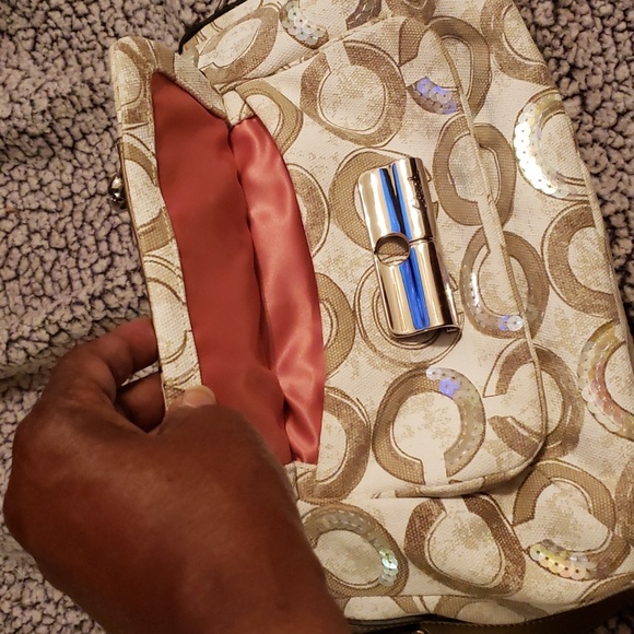 Purse - Picture 8 of 8